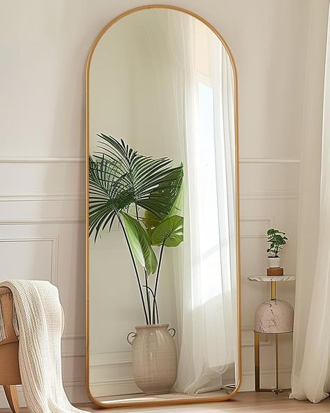 Gold Arches Mirror, Gold Rimmed Full Body Mirror, Golden Full Length Mirror, Gold Mirrors In Bedroom, Big Gold Mirror Bedrooms, Cute Body Mirrors, Gold Long Mirror, Aesthetic Full Length Mirror, Full Length Mirror Ideas