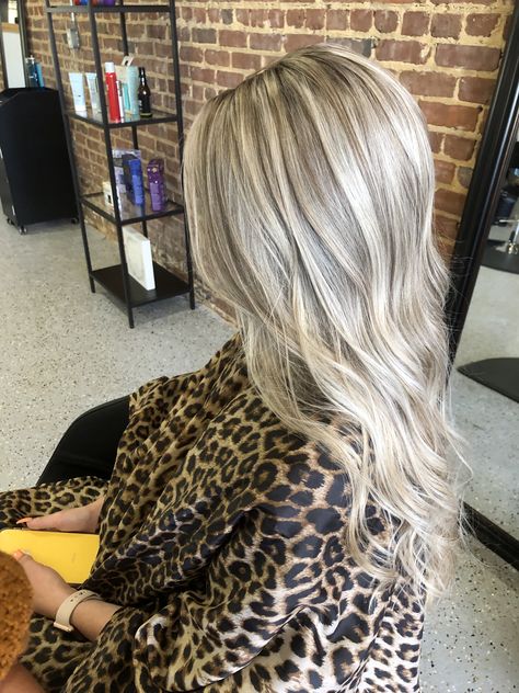 Bright Dimensional Blonde Highlights, Cool Toned Blonde Full Highlights, Full Foil Blonde Hair, Platimun Blonde Highlights, Full Foil, Blonde Heavy Highlights, Full Head Blonde Foils On Brown Hair, Heavy Highlights Blonde, Blonde Hair Full Foil