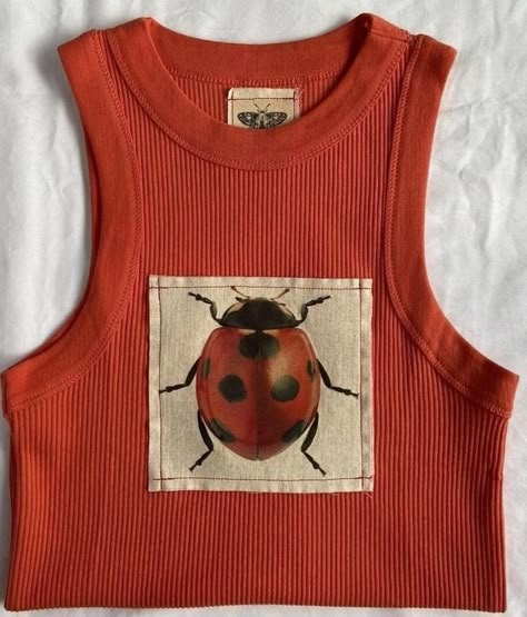 Umgestaltete Shirts, Mode Hippie, Diy Vetement, Red Tank Tops, Cool Clothes, Mode Inspiration, Lady Bug, Dream Clothes, Cool Ideas