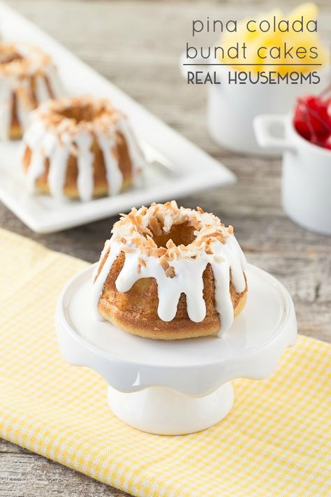 Coconut Bundt Cake, Mini Bundt Cakes Recipes, Coconut Cream Cake, Mini Bundt, Coconut Desserts, Mini Bundt Cakes, Bundt Cakes Recipes, Bundt Cakes, Coconut Cake