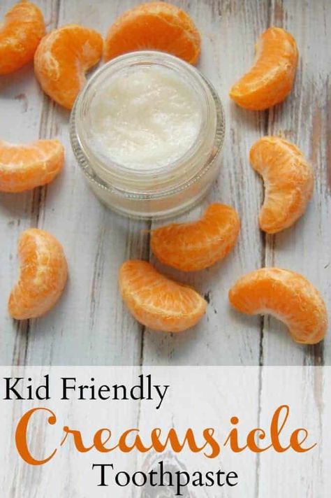 Kid Friendly Creamsicle Toothpaste - This tooth paste is so easy to make, pretty inexpensive, and my kids LOVE the flavor! #kids #toothpaste #creamsicle #homemade #nontoxic #natural #teeth Best Natural Toothpaste, Homemade Toothpaste Recipe, Diy Toothpaste, Toothpaste Recipe, Homemade Mouthwash, Homemade Toothpaste, Kids Toothpaste, Kids Homemade, Pasta Dental