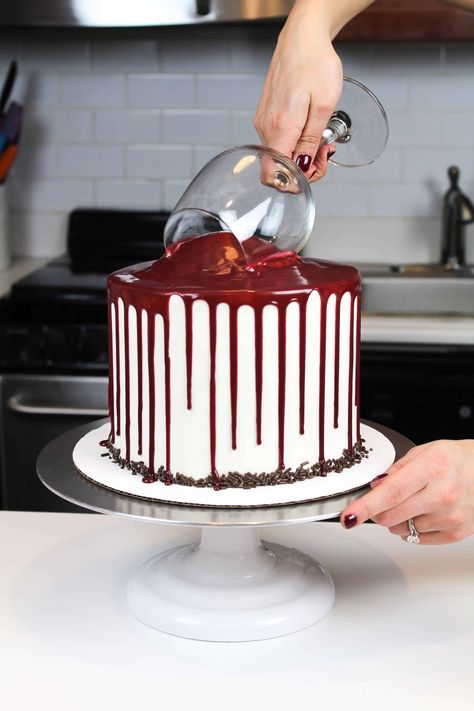 image of adding the wine glass to the top of a red wine chocolate cake Red Wine Cake, Wine Chocolate Cake, Red Wine Chocolate Cake, Drip Cake Recipes, Wine Chocolate, Wine Cake, Layer Cake Recipes, Vanilla Buttercream Frosting, Baking Cocoa