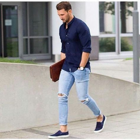 Mens casual fashion. Navy shirt, light blue jeans, slip on sneakers. Relax Fashion, Casual Shirts Outfit, Boys Dressing, Destiny Quotes, Stil Masculin, 여름 스타일, Mens Fashion Smart, Men's Outfits, Mens Fashion Blog