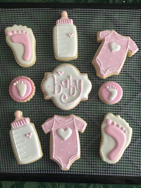 Cookies For Baby Shower Girl, Baby Shower Sweet Treats, Baby Girl Cookies For Showers, Baby Bottle Cookies Decorated, Baby Girl Cookies Decorated, Baby Shower Sugar Cookies Girl, Onesie Cookies Decorated, Simple Baby Shower Cookies, Baby Shower Girl Cookies