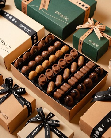 Project A ��• Instagram Chocolate Box Packaging Design, Chocolate Packaging Ideas, Chocolate Business Ideas, Chocolate Box Packaging, Vegan Soul Food, Chocolate Logo, Chocolate Boxes, Oreo Balls, Logo Presentation