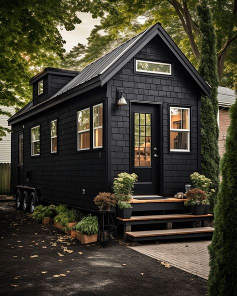 10 Striking Black Tiny Homes: The Pinnacle of Modern Minimalism - Living in A Tiny Rv Style, Tiny House Luxury, Black Houses, Tiny House Exterior, Planters Garden, Urban Cottage, Small Tiny House, Tiny House Interior Design, Gardening Landscaping