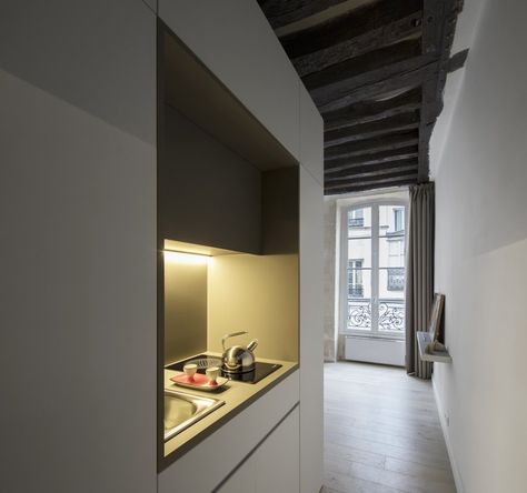 edb studio minimal apartment designboom Small Apartment Architecture, Japanese Interior Design Modern, Minimal Apartment, Paris Flat, Hallway Shoe Storage, Mini Apartments, Micro Apartment, Multifunctional Space, Minimalist Apartment