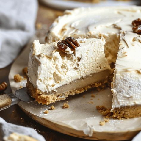 Vanilla Bean Brown Butter Cheesecake - Recipes, Tasks & Tools Brown Butter Cheesecake, Cheese All, Oreo Cream, Butter Crust, Dump Cakes, Crunchy Pecans, Butter Cheese, Types Of Cakes, Cookie Crumbs