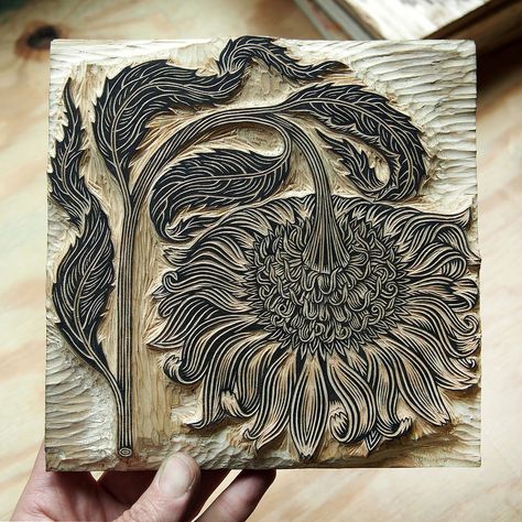 "Bowing Flower" woodcut carving (Tugboat Printshop) Flower Woodcut, Tugboat Printshop, Woodblock Printmaking, Woodcut Art, Relief Printmaking, Woodcut Print, Linocut Printmaking, Lino Art, Hand Carved Stamps