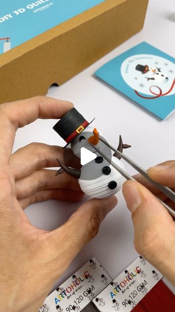 Quilling Heart Designs, Quilling Snowman, Quilling Easy, Diy Quilling Christmas, Quilling Diy, Quilling Videos, Snowman Art, Christmas Quilling, Paper Quilling Tutorial