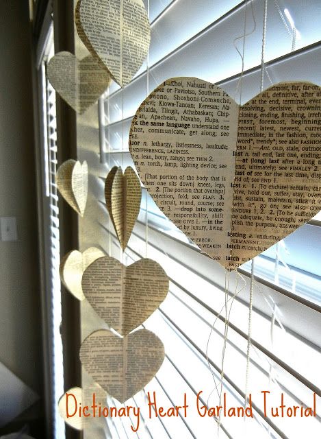 Book Page Garland, Bunting Tutorial, Paper Heart Garland, Paper Bunting, Book Page Crafts, Heart Garland, Diy Mobile, My Funny Valentine, Diy Garland