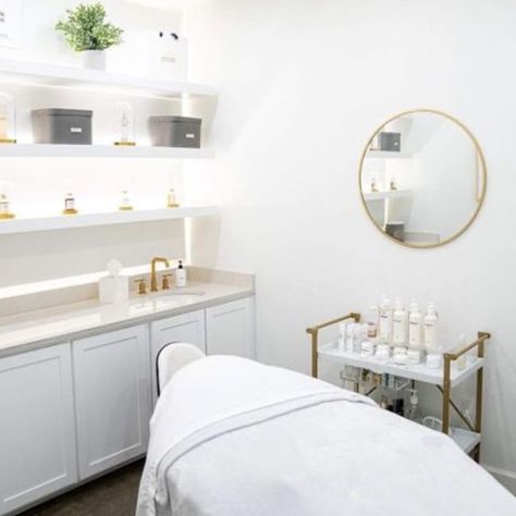 Facial Room Ideas, Facial Room Ideas Estheticians, Med Spa Design, Pmu Studio, Spa Room Ideas Estheticians, Beauty Treatment Room, Spa Room Ideas, Facial Room, Esthetician Room Decor