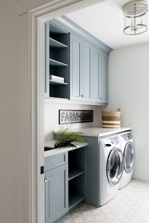 Blue Laundry Room, Transitional Laundry Room, Grey Laundry Rooms, Laundry Room Colors, Blue Laundry Rooms, Dream Laundry Room, Mudroom Laundry Room, Laundry Room Layouts, Laundry Room Renovation