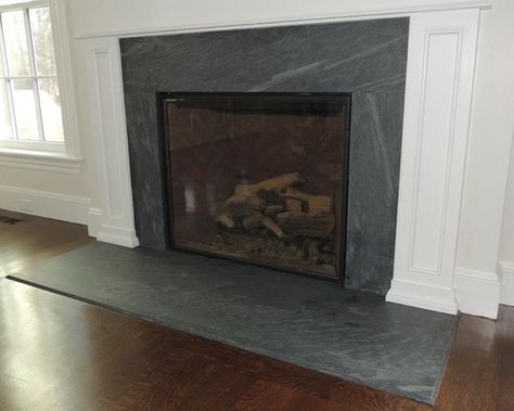 Jet Mist Hearth Wood Tile Fireplace, Tile Fireplace Surround, Slate Fireplace Surround, Granite Design, Granite Hearth, Granite Fireplace, Tv Over Fireplace, Simple Fireplace, Fireplace Redo