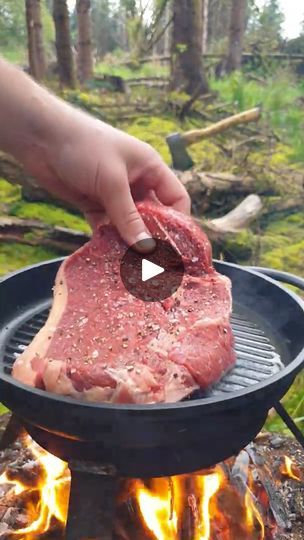 Raw Steak, Rump Steak, How To Cook Steak, Eating Raw, Good Enough, Steak, Grilling, Sauce