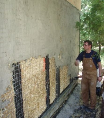 Straw Bale Building, Straw Bale Construction, Earth Sheltered Homes, Off Grid House, Straw Bale House, Shed Construction, Earthship Home, Mud House, Earth Sheltered