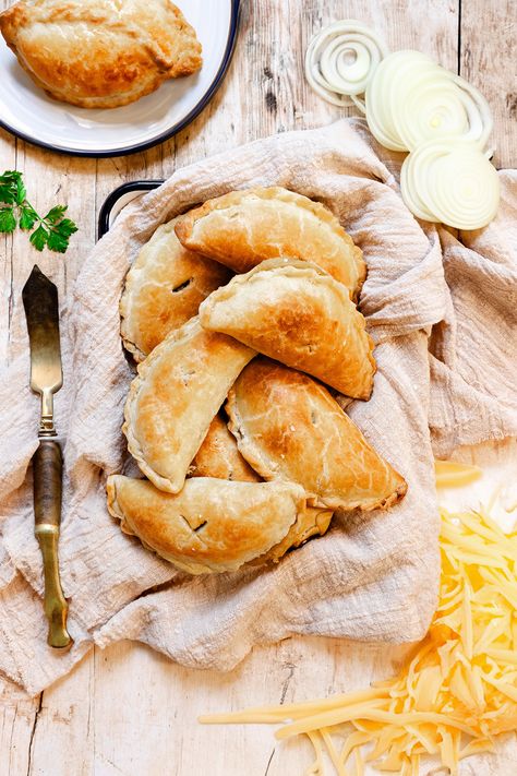 Irish Pasties, Vegetarian Pasties, Cheese And Onion Pasty, Pasty Recipe, Cornish Pasty, Pasties Recipes, Cornish Pasties, Gluten Free Main Dishes, Recipe Vegetarian