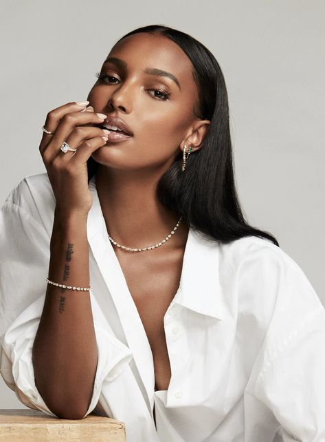 Logan Hollowell, Jasmine Tookes, White Shirt, Black Hair, Diamond Necklace, Hair, Gold, White, Black