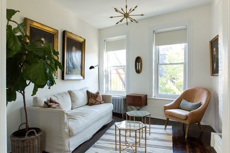 New Classic Living Room, Railroad Apartment, Long Narrow Living Room, Nyc House, Narrow Living Room, Trendy Apartment, Apartment Decoration, Classic Living Room, Affordable Decor