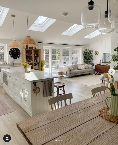 Kitchen Extension Open Plan, Dc House, Long Narrow Living Room, Open Plan Kitchen Dining Living, Open Kitchen And Living Room, Open Plan Kitchen Diner, Open Plan Kitchen Dining, Open Plan Kitchen Living Room, Country Modern