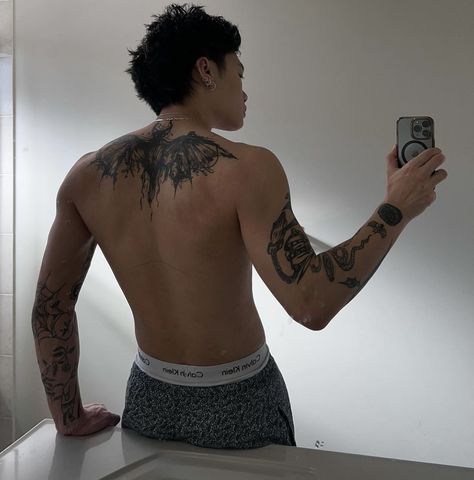 Back Tattoos For Guys Upper, Tatted Men, Upper Back Tattoos, Tattoo Japanese, Hair Tattoo, Japanese Hair, Tattoo Inspiration Men, Bicep Tattoo, Back Tattoos For Guys