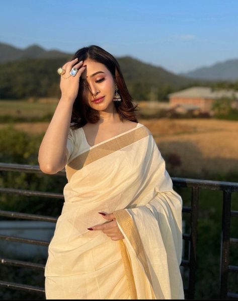 ig.dolly___gurumayum Onam Outfits, Kasavu Saree, Simple Saree Designs, Fashionable Saree Blouse Designs, Fancy Sarees Party Wear, Saree Poses, Simple Sarees, Desi Fashion Casual, Indian Fashion Saree