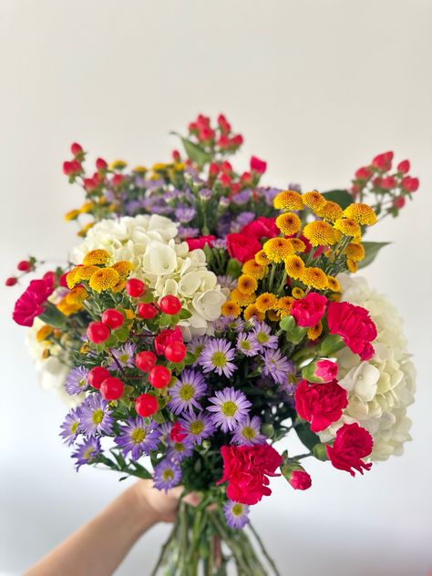 Flowers from Trader’s Joe under $20 Trader Joes Wedding Bouquets, Trader Joe's Wedding Flowers, Trader Joe’s Flowers Wedding, Trader Joe’s Flowers Bouquet, Flower Arrangements Trader Joe’s, Trader Joe’s Flowers, Trader Joes Flowers, Hoco Flowers, Trader Joe