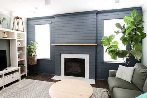 fireplace painted behr nypd Diy Shiplap Fireplace, Painting Shiplap, Granite Fireplace, Fireplace Update, Build A Fireplace, Shiplap Fireplace, Shiplap Accent Wall, Diy Shiplap, Old Fireplace