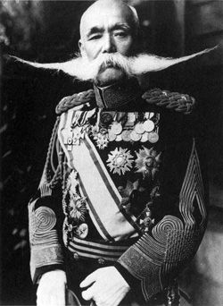 Meiji era Japanese officer with amazing moustache Famous Mustaches, Japan Picture, Ghost In The Machine, Lieutenant General, Japanese People, Army & Navy, Dieselpunk, Vintage Photographs, Military History