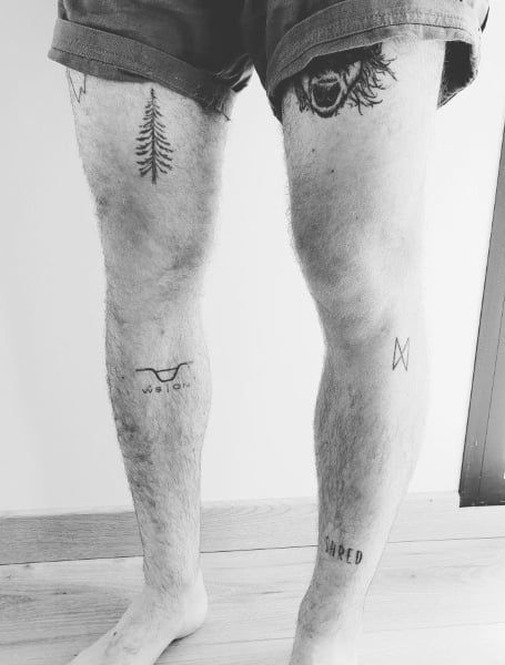 Thigh Band Tattoo, Leg Tattoos Small, Small Thigh Tattoos, Upper Leg Tattoos, Thigh Tattoo Men, Upper Thigh Tattoos, Tattoo Pierna, Tattoo Ideas Males, Best Leg Tattoos