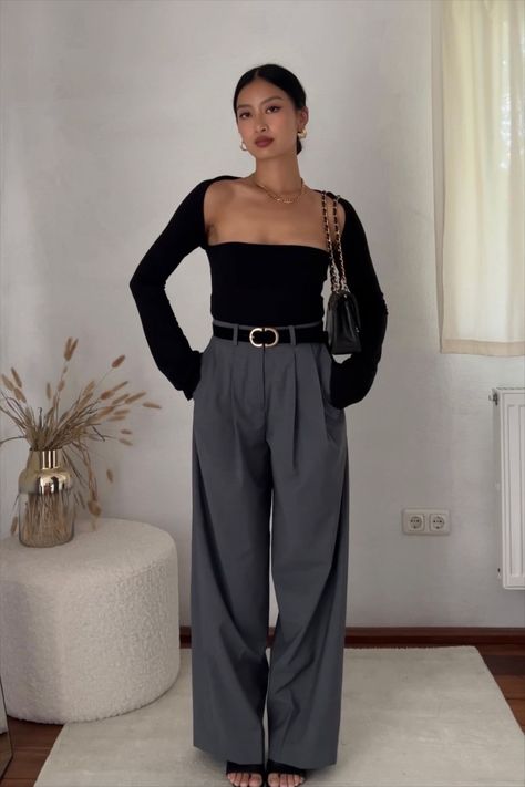 Bruno Major, Outfit Trabajo, Grey Pants Outfit, Classy Winter Outfits, Uni Outfits, Cute Winter Outfits, Fall Fits, Casual Chic Outfit, Women Outfits