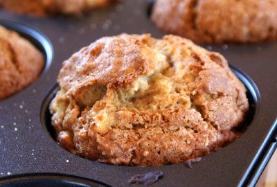 Banana Pear Muffins  very good recipe...I substituted 1/4 cup of buckwheat pancake mix and 1 1/4 c flour Best Banana Muffin Recipe, Pear Muffins, Muffins Blueberry, Banana Muffin Recipe, Oatmeal Muffins, Pear Recipes, Banana Nut, Banana Recipes, Banana Muffins