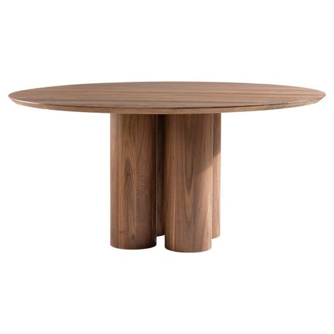 Kluskens Jumbo Dining Table | See more antique and modern Dining Room Tables at https://www.1stdibs.com/furniture/tables/dining-room-tables Walnut Round Table, Wooden Table Round, Round Walnut Dining Table, Round Table For Kitchen, Big Round Dining Table, Round Table With Leaf, Round Table Wood, Round Table Legs, Wooden Round Dining Table