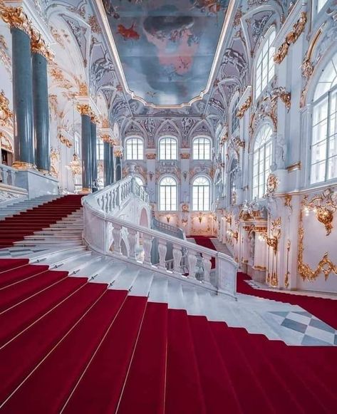 Windsor Castle Interior, Winter Palace St Petersburg, Palace Ballroom, Romanov Palace, Russian Interiors, Royal Room, Palace Interior, Winter Palace, Hermitage Museum