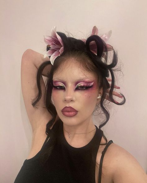 Drag Inspired Makeup, Clubbing Makeup, Practice Makeup, Aliyah Core, Graphic Makeup, Rave Makeup, Swag Makeup, Smink Inspiration, Alternative Makeup