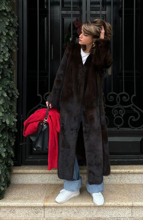 Long Fur Coat Outfit Classy, Long Fur Coat Outfit, Faux Fur Long Coat, Fur Long Coat, Fur Coat Outfit, Long Fur Coat, Faux Coat, Long Faux Fur Coat, Long Overcoat