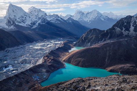 Glaciers of the Himalaya and other South Asian mountain ranges are melting Gokyo Lakes, Himalayas Mountain, Fauna Marina, Zhangjiajie, Himalayan Quartz, Manama, A4 Poster, Lofoten, Foto Inspiration