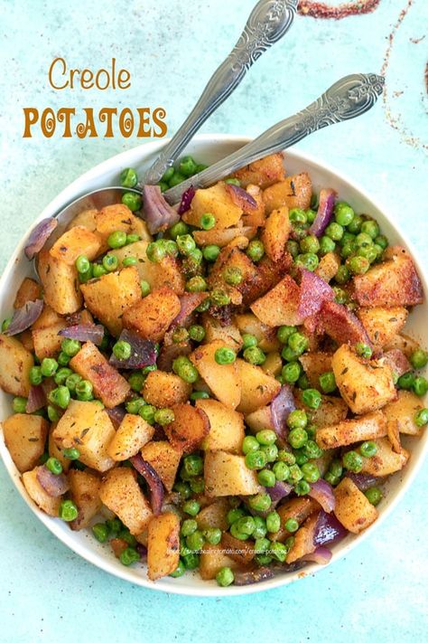 Creole Potatoes - Healing Tomato Recipes Thanksgiving Potatoes Recipes, Quick Potato Recipes, Potatoes And Peas, Vegetarian Comfort Food, Farmers Market Recipes, Cajun Creole Recipes, Vegan Side Dishes, Creole Recipes, Vegan Sides