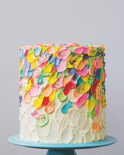 Can't get over this beautiful rainbow cake! Creative Wedding Cakes, Slow Cooker Desserts, Colorful Cakes, Rainbow Cake, Fancy Cakes, Food Cakes, Piece Of Cakes, Buttercream Cake, Pretty Cakes