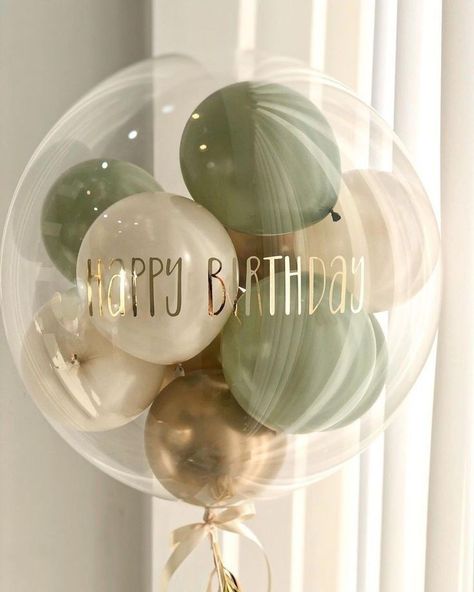 Minimal Birthday Party Ideas, Pastel Green Birthday Decorations, Aesthetic Ballon Decoration, Birthday Balloon Decorations Simple, Simple Birthday Balloon Decorations, Ballon Decorations Simple, Birthday Ballons Decoration Ideas Simple, Party Colour Themes, Green Birthday Aesthetic