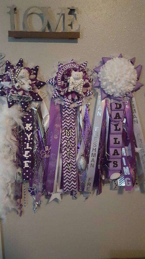 Texas Mums, Box Braids Tutorial, Homecoming Mums Senior, Purple Mums, Homecoming Spirit Week, Senior Homecoming, Texas Homecoming Mums, White Mums, Senior Overalls