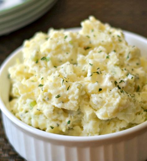 Loaded Baked Potato Salad, Best Potato Salad Recipe, Potato Salad Dressing, Southern Potato Salad, Potato Salad Recipe Easy, Baked Potato Salad, Potato Salad With Egg, Classic Potato Salad, Easy Potato Salad