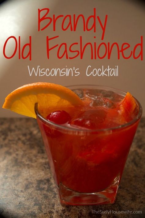 Wisconsin's version of the Old Fashioned cocktail, the brandy old fashioned! It can be sweet or sour but it's a simple recipe either way. | Brandy old fashioned sweet | brandy old fashioned recipe | brandy old fashioned drink | classic cocktail recipes | drink recipe | sweet drink recipes Old Fashion Drink Recipe, Sweet Drinks Recipes, Brandy Drink, Brandy Old Fashioned, Brandy Cocktails, Old Fashioned Drink, Classic Cocktail Recipes, Recipe Sweet, Sweet Drinks