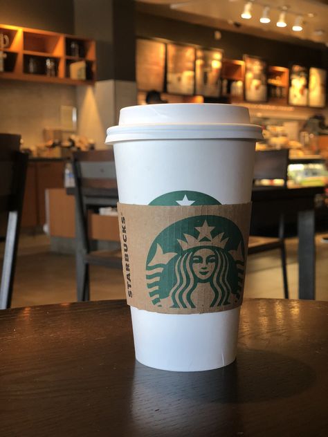 Cafe Aesthetic Starbucks, Starbuck Aestethic, Starbucks Story Instagram, Cafe Starbucks Aesthetic, Starbucks Cafe Aesthetic, Foto Starbucks, Starbucks Snap, Starbucks Hot Drinks, Starbucks Coffee Aesthetic