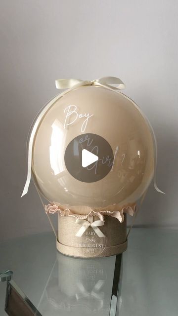 Panache Events on Instagram: "🤍gender reveal🤍 . . . This is a great way to find out if it’s a boy or girl. Pop the balloon to reveal what colour the outfit inside is. Add a personalised acrylic disc with the expected date of arrival or wording of your choice. . . . #genderrevealballoon #genderrevealideas #genderrevealparty #genderreveals #baby #mum #pregnancyannouncement #pregnant #announcement #boyorgirl #boy #girl #baby #uk #london #england #smallbusinessuk #smallbusinesses #pop #balloonsforalloccasions #surprisebox #surprise #gift #giftideas #giftbox" Pop Me Balloon Gift Ideas, Gender Reveal Box Ideas, Ballon Gender Reveal, Ways To Reveal Baby Gender, Gender Reveal Gift Ideas, Gender Reveal Balloon Pop, Surprise Gender Reveal, Baby Arrival Announcement, Gender Determination