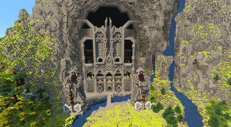 Gate of Erebor Minecraft Mountain Base, Château Minecraft, Mine Entrance, Villa Minecraft, Minecraft Mountain, Dwarven City, Construction Minecraft, Minecraft Kingdom, Mine Minecraft