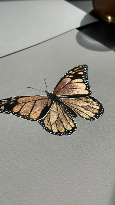 Art Inspiration Butterfly, Monarch Butterfly Art, Butterfly Watercolor Painting, Monarch Butterflies Art, Metallic Butterfly, Nature Butterfly, Metallic Watercolor, Metallic Art, Gold Art Painting