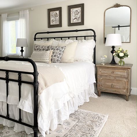 Bring on the sunshine, sandals, and summer! The perfect way to celebrate a new season in your home is with a simple room refresh. Today I am sharing early summer bedroom decorating tips and ideas. I've got five beautiful, easy, and inexpensive tips and ideas to share with you. Come join me on the blog. Bedroom With Iron Bed Decorating Ideas, Black Iron Bed Frame Bedroom Ideas, King Size Iron Bed, Farmhouse Bed Frames, Black Iron Bed Frame, Rod Iron Beds, Country Guest Bedroom, Country Beds, Duplex Bedroom