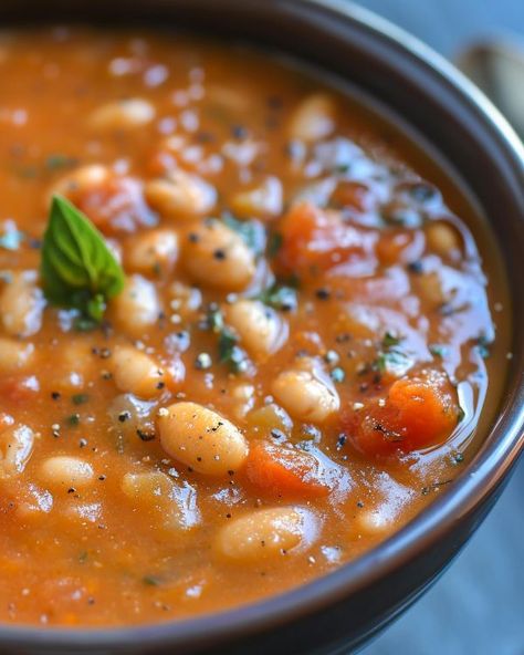 My mother-in-law doesn't love soup too much, but she scraped the bottom of the slow cooker on this one! Slow Cooker Fire Roasted Tomato And White Bean Soup, Bean Soup With Tomatoes, Soup Lasagna, Soup Onion, Cooktop Cove, Crockpot Soups, White Bean Soup Recipes, Crockpot Soup, Homemade Soup Recipe