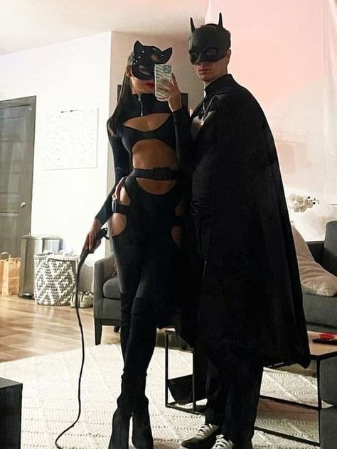 Catwoman Halloween costume: cutout catsuit Faceless Halloween Costume, Catwoman Halloween, Catwoman Halloween Costume, Catwoman Costume, Black Panther Costume, Costume Couple, Catsuit Costume, Halloween Jokes, Halloween Couple